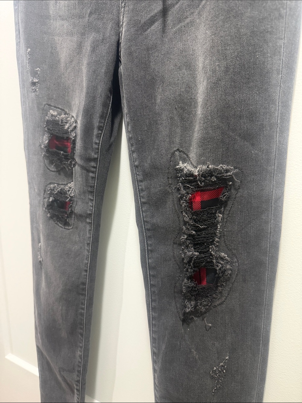 NWT Judy Blue Black Skinny Jeans with Red Plaid Underlay Accents - Picture 3 of 6